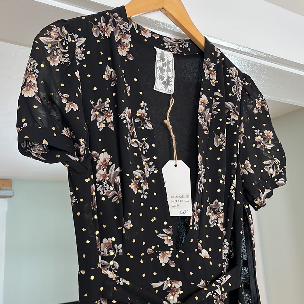 NWT Sadie and Sage Maxi Dress, Deep V, Tie Waist